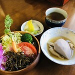 御食事処 ごしな - ♪目を疑うほどのお通し付き