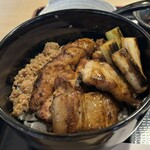 鳥おやじ - 丼ぶり4本　鶏そぼろが入ります