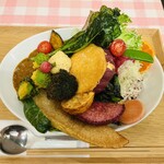 アーリオ・オーリオ - カレーもご飯も見えない！ヘルシーな「お野菜ゴロゴロカレー」✩°｡⋆⸜(*˙꒳˙*  )⸝