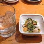 さんが郷土料理 こっから - 焼酎「ぼっち」ロックとお通し