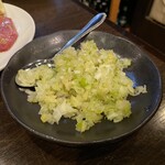 焼肉 燕 - 上タン塩に載せるネギ