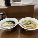 煮干し中華そば 魚魚 - 料理写真: