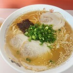 宝来軒 - ラーメン750円
