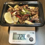 台湾料理 あじ仙 - 親鶏の黒胡椒炒め¥780外+パック代¥20