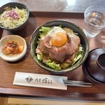 Nikuya Horimoto - ローストビーフ丼(150g、ご飯大)