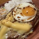 Bikkuri Donki - エッグバーグディッシュ300gライス大盛り+チーズトッピング（UP）