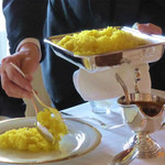 ラ・メール ザ クラシック - カレーのサフランライス。サービススタッフが、好きなだけ取り分けてくれます。