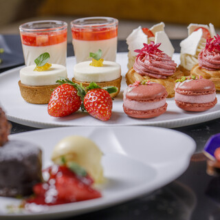 Moderately sweet Afternoon tea with seasonal strawberries and fermented foods