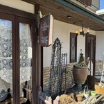 La theiere - Exterior