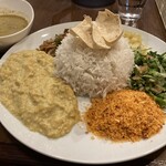 MACHAAN SRI LANKAN RESTAURANT - 