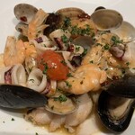 ボーノ - 魚介のブイヤベース　近景