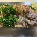 鶏のたたき 熊本屋 - 鶏のたたき　近景