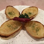 味のレストラン えびすや 幸町店 - ガーリックトースト