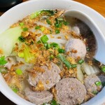 香港料理 廿四味 - 潮汕牛肉丸春雨スープ（正確には、牛肉ボール入りのスープビーフン）