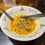 Mita Seimenjo - 特製タレと卵黄のコクの有る味に「黒胡椒」のスパイシーさが加わって、とても食べ易くなります