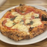 ピッツェリア チッチョ  - 