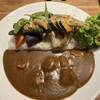 【カレー専門店】円山教授。