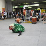 Jikaseimen Itou - 駅前では獅子舞が・・・