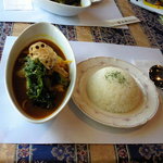風見鶏 - 自家製野菜のスープカレー。奥美濃カレーはこれから始りました