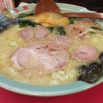 壱発ラーメン - 醤油ラーメン、中盛り