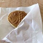 富次郎 - 料理写真:たいやき (220円)　カスタードクリーム