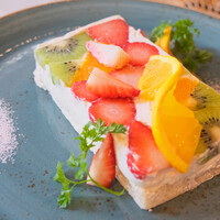 Furutoshi - 朝食ハーフビュッフェ 2800円 のフルーツサンド