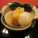 にくの匠 三芳 - 鯨のコロと蕪、厚揚げの餡かけ1