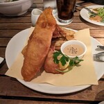 T.Y.HARBOR - 白身魚とポテトフライ