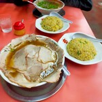 もっこす - チャーシュー麺とチャーハン