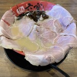 Muhou - 濃厚とんこつ博多ラーメンにチャーシュー盛り