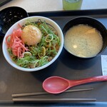 松屋 - たっぷりネギたま牛めし並み　味噌汁付き  ６３０円