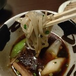 手打ちそば 春日 - 鴨汁そば 麺リフト！