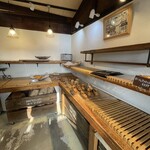 小さなパン小屋 一休 - 店内