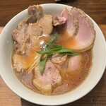 いかれたヌードル フィッシュトンズ - 木桶醤油らぁ麺