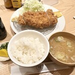 トンカツツキウマ - ロースカツ定食1,480円税込
