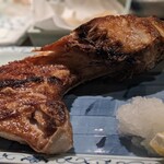 肴屋 魚まる - 鰤釜焼き｡ふたりだとめちゃボリューミー‼️