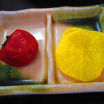 お食事処 河童 - 日替わりワンコインランチ・鯖味噌定食　５００円（税込）の梅干しのアップ【２０２３年２月】