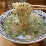 万龍 - とんこつラーメン800円