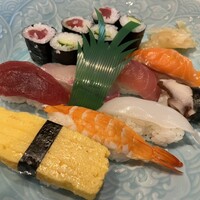 門 - 寿司セット「山」