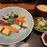 門 - 寿司セット「山」