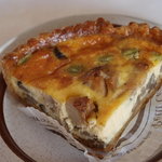nino - チキンのキッシュ