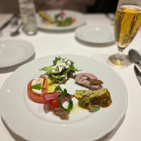 マンジャーモ - 