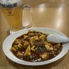 味来餃子軒 - 晩酌セットの生ビール＆麻婆豆腐