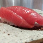Sushi Uehara - 赤身。香りがよい。