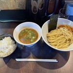 麺倉庫 じだい屋 - 