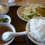 生香楼 - 肉野菜炒め定食（ご飯大盛）