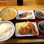 東大阪寺前食堂 - おかずが半額だったので、いつもより豪華♪