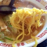 ラーメン館 - 太ストレート麺