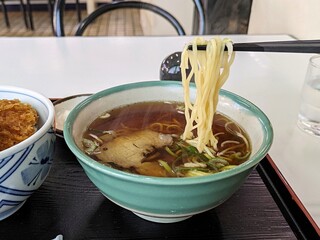 Oshokujidokoro Daikichi - セットの半ラーメン