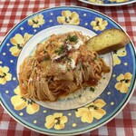 イタリア田舎料理 ミラノ - アマトリチャーナ(バケット旨しっ)